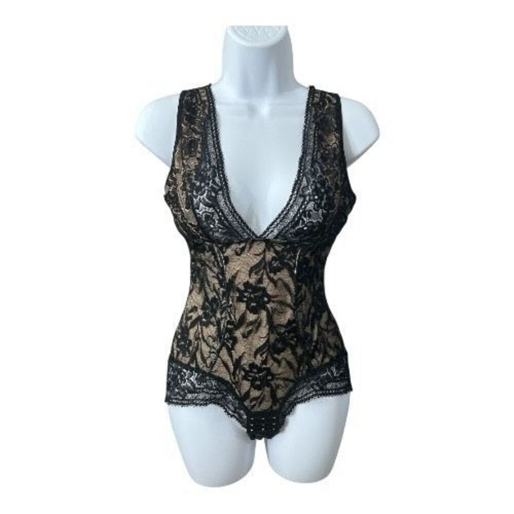 Larry Levine Shapewear Black Floral Lace Shaping Bodysuit Size XL V Neck